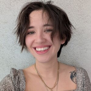 Meet your Posher, Anai